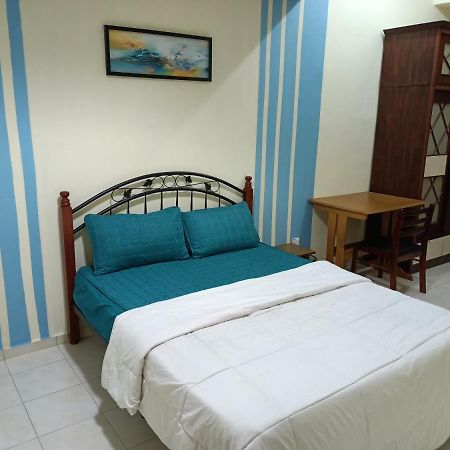 Oyo Home 90419 Sahar Guesthouse Malacca Ngoại thất bức ảnh