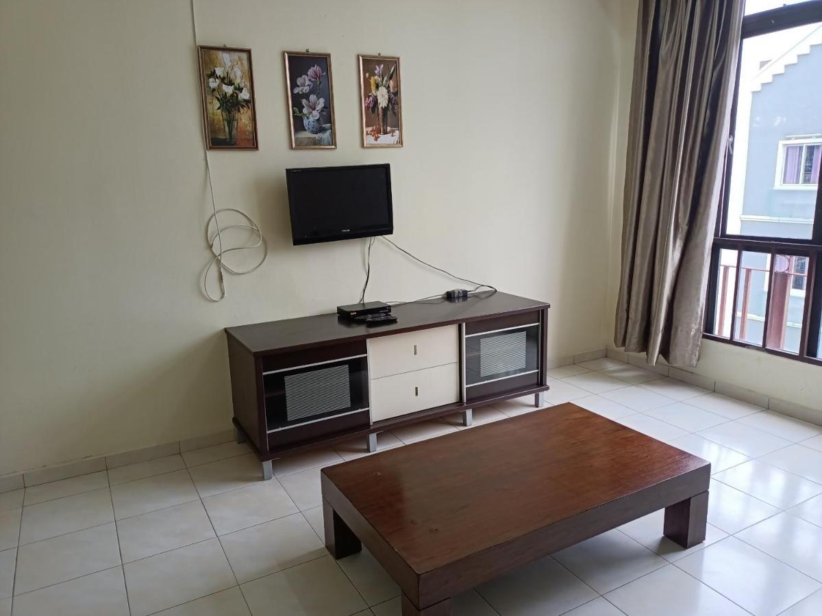Oyo Home 90419 Sahar Guesthouse Malacca Ngoại thất bức ảnh