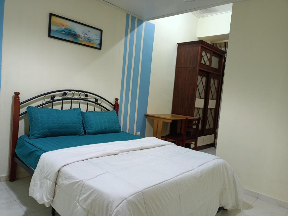 Oyo Home 90419 Sahar Guesthouse Malacca Ngoại thất bức ảnh