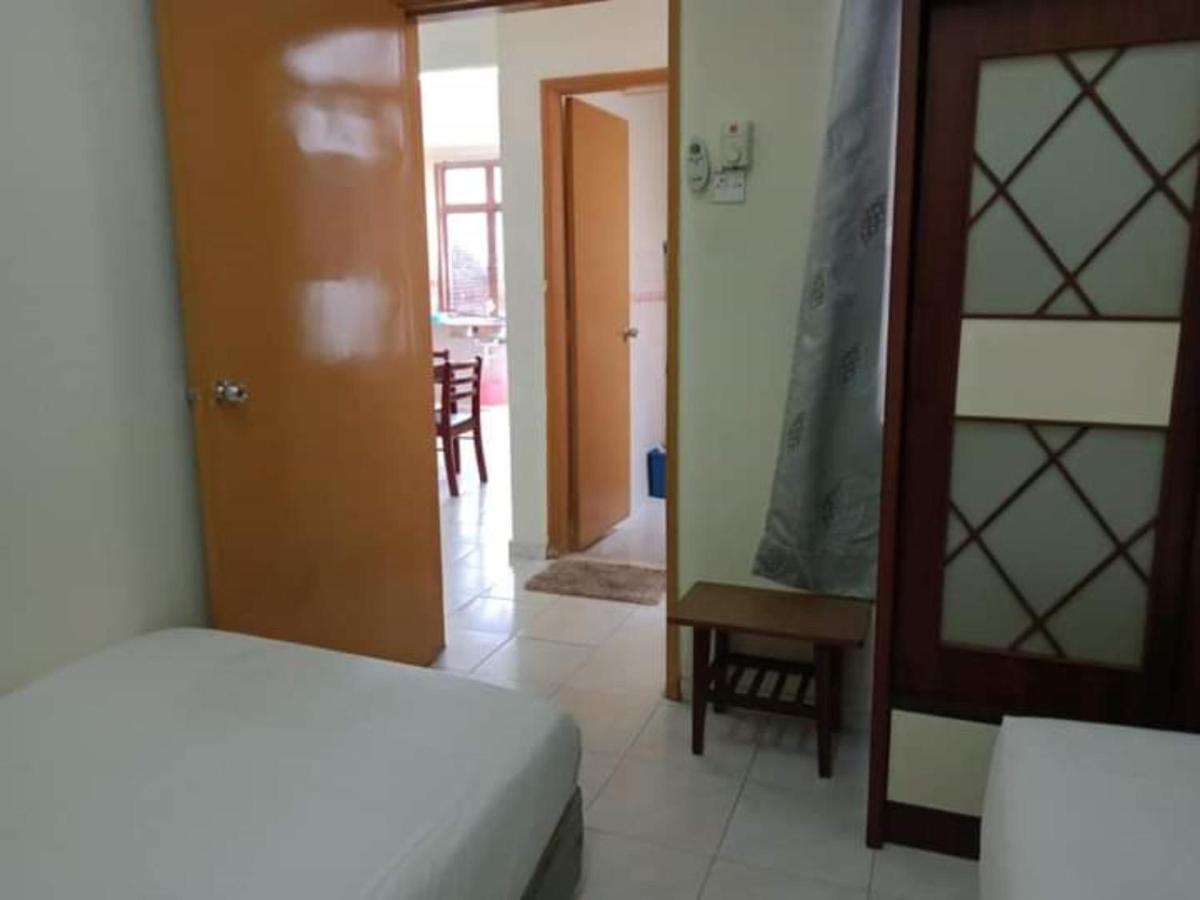 Oyo Home 90419 Sahar Guesthouse Malacca Ngoại thất bức ảnh